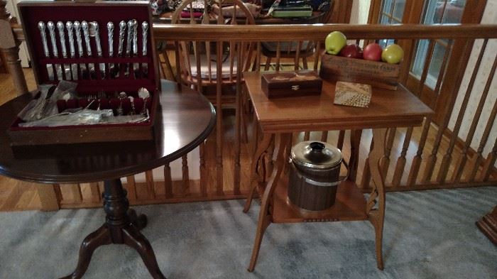 Ethan Allen table plus vintage oak table