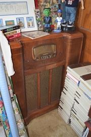 antique radio player