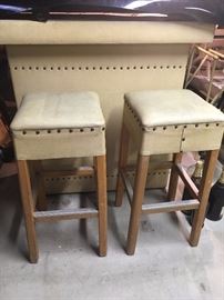 vintage vinyl bar & stools