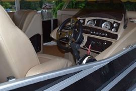 Captain Seat Pontoon Boat-Grand Mariner by Harris