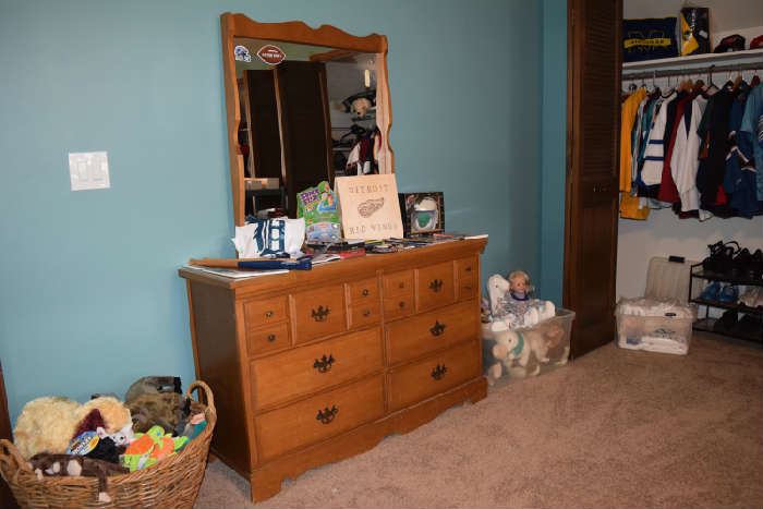 Dresser, Hockey Items, Stuffed Animals