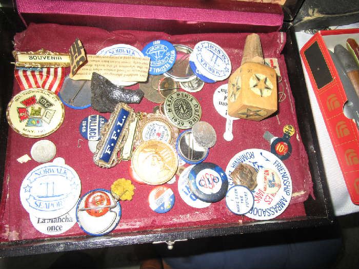 Collectible buttons