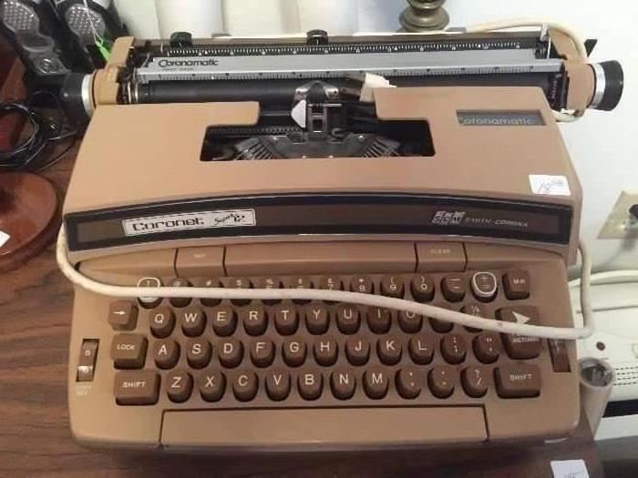 Vintage Coronet Super 12 electric typewriter 