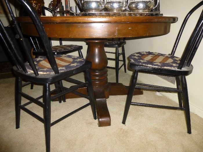 Vintage Round Pedestal Table with 4 Black Bow Back Windsor Style Chairs