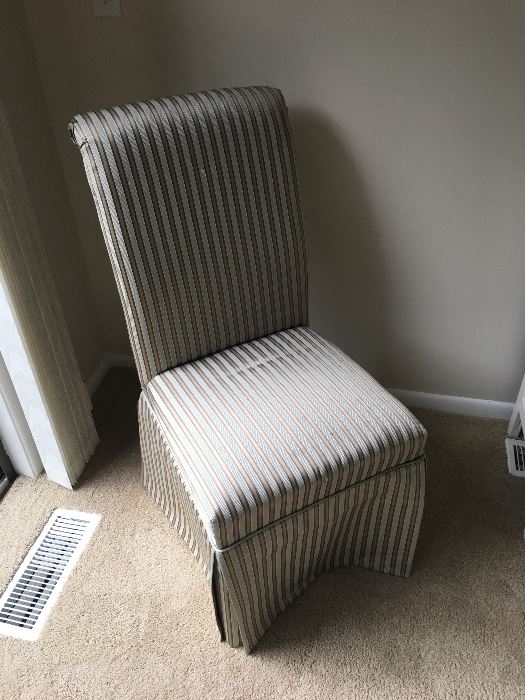 Parson Side/Accent Chair