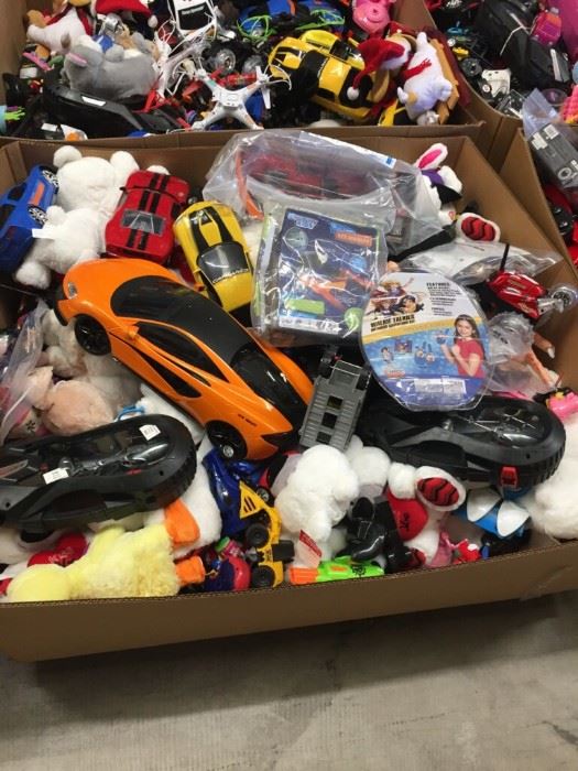 Toys. Large quantity in gaylord