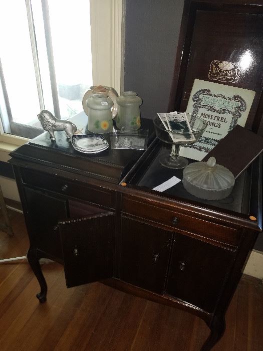 Victrola music machine cabinet only