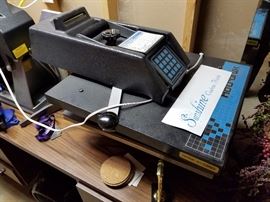 Hat and T-shirt press