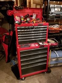 Rolling tool chest