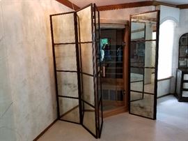 Mirror room deviders