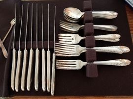silverware set