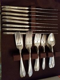 Tudor plate Oneida community Flatware set