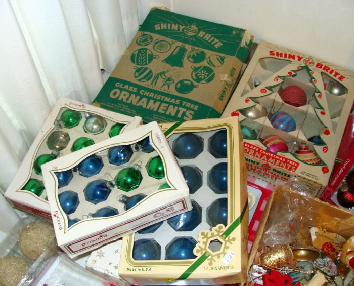 Vintage Christmas ornaments, decorations, Shiny Brite