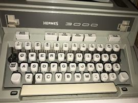 Hermes 3000 typewriter