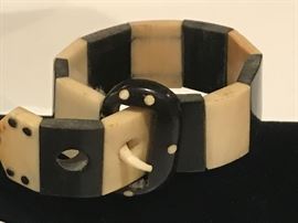 Fun vintage bracelet 