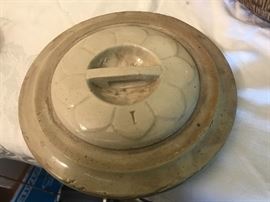 Crock lid; size 1