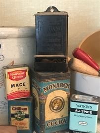 Vintage spice tins 