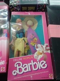 Deluxe Tropical Barbie 