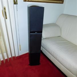 Jamo tower speakers model C809