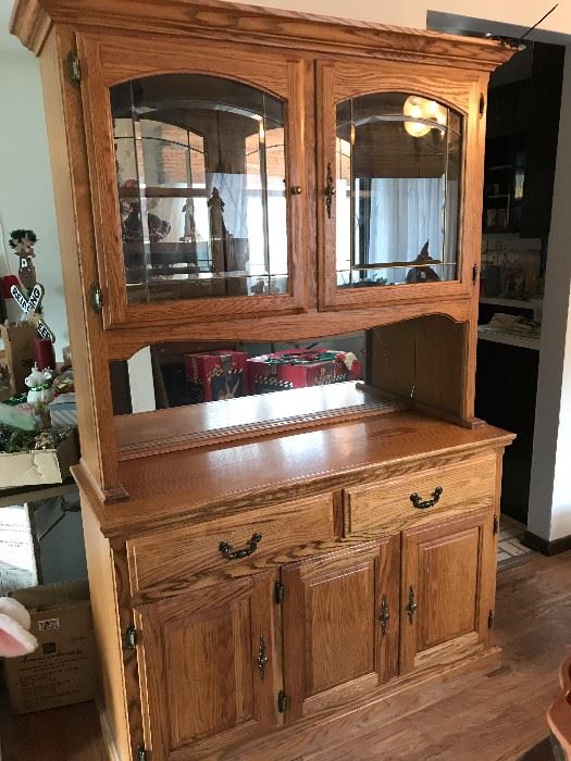 Look at this cabinet. Buy it for only $10. Stuff it with things and still only pay $10. For real.