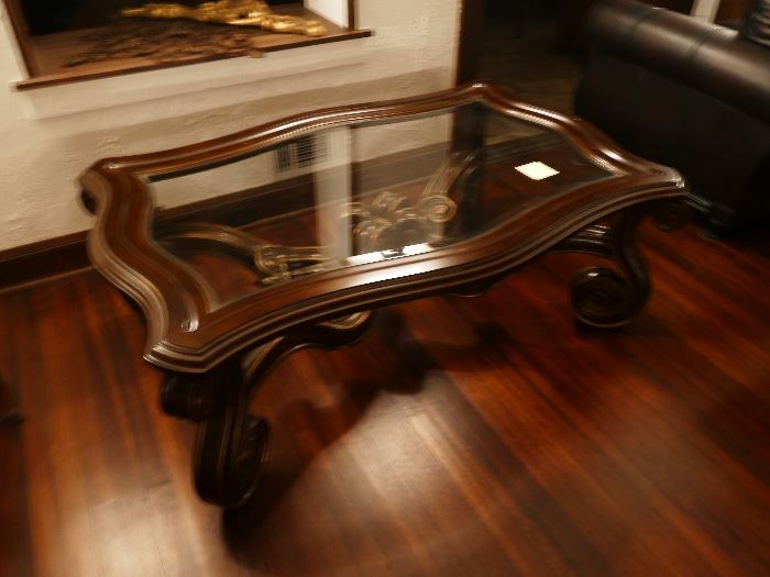 Coffee table. Wood and Glass top