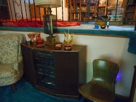 Welton Stereo Console