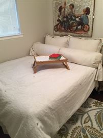 • Custom Natural Linen Bed Linens and Pillows with 10/90 Fill from 'Shabby Sheik'. • Queen-Sized Royal-Pedic All Cotton Hypoallergenic mattress.. super nice for you high-end sleepers! If you have allergies THIS is the mattress for you!