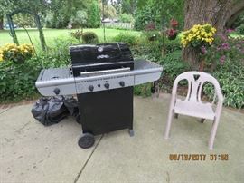 Thermos gas grill with side burner
