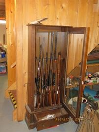 Gun cabinet, hunting rifles 