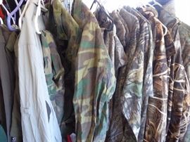 Camouflage clothing