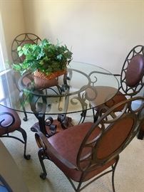 Glass top/metal base with 4 chairs