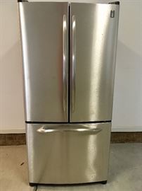 Stainless GE double door refrigerator 