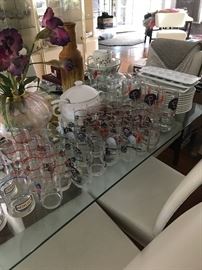 Collectible Chicago Bears glasses, mugs and Chicago Bulls glasses