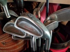 Golf clubs 