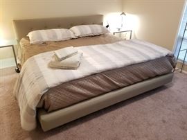 Platform bed