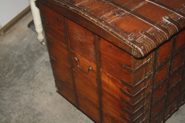 SHIP / IMMIGRANT CHEST ~ HUGE ~ ON WOOD WHEELS