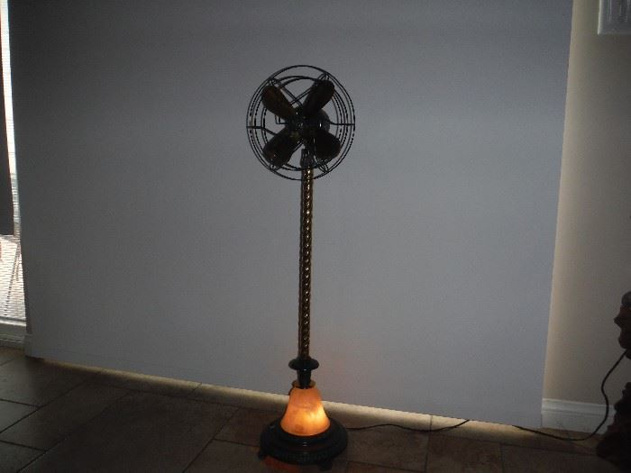 GE lamp with nightlight - 