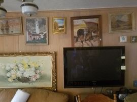 Samsung TV with remote