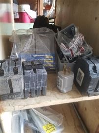 spaple guns great conditon and one never tabken out of box, staples as well