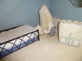 BATHROOM ACCESSORIES
