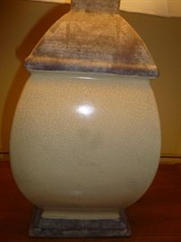 CRACKLE GLAZE TABLE LAMP