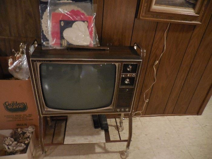 Black White TV on Stand.Many Memories..1 TV..!!