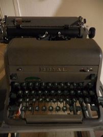 Vintage Royal Typewritter