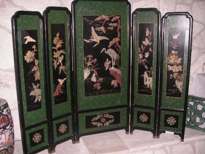 Vintage inlaid Chinese Screen