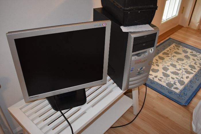 Compaq computer and Monitor