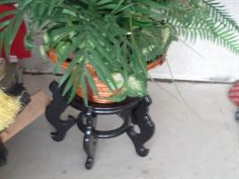 Plant stand w/planter & artificial plant