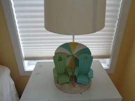 Charming lamps (2) w/beach chairs & umbrella design