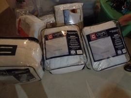 Mattress pads, blankets, linen...