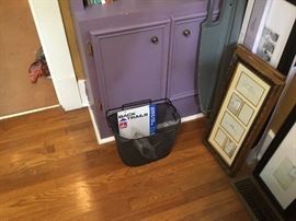 Back trails drop bottom basket for your bicycle - new with tags.