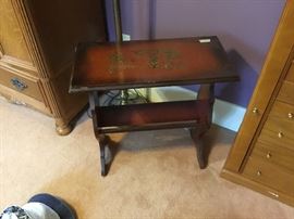 Vintage small table with shelf